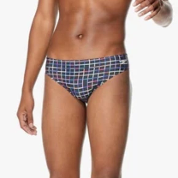 NWT Speedo “Square Pegs” Eco- Endurance Swim Brief 24 waist - Picture 1 of 8